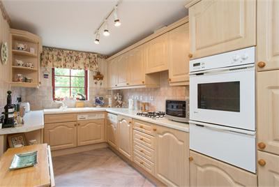 Room Orchard Brae Avenue in City of Edinburgh
