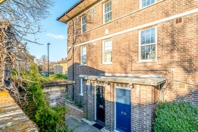Flat Paragon Place in London