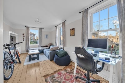 Flat Paragon Place in London