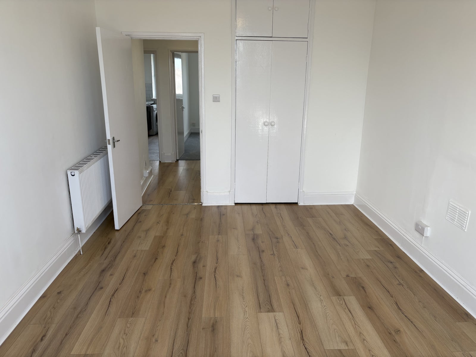 Flat Argyll Avenue in Renfrew