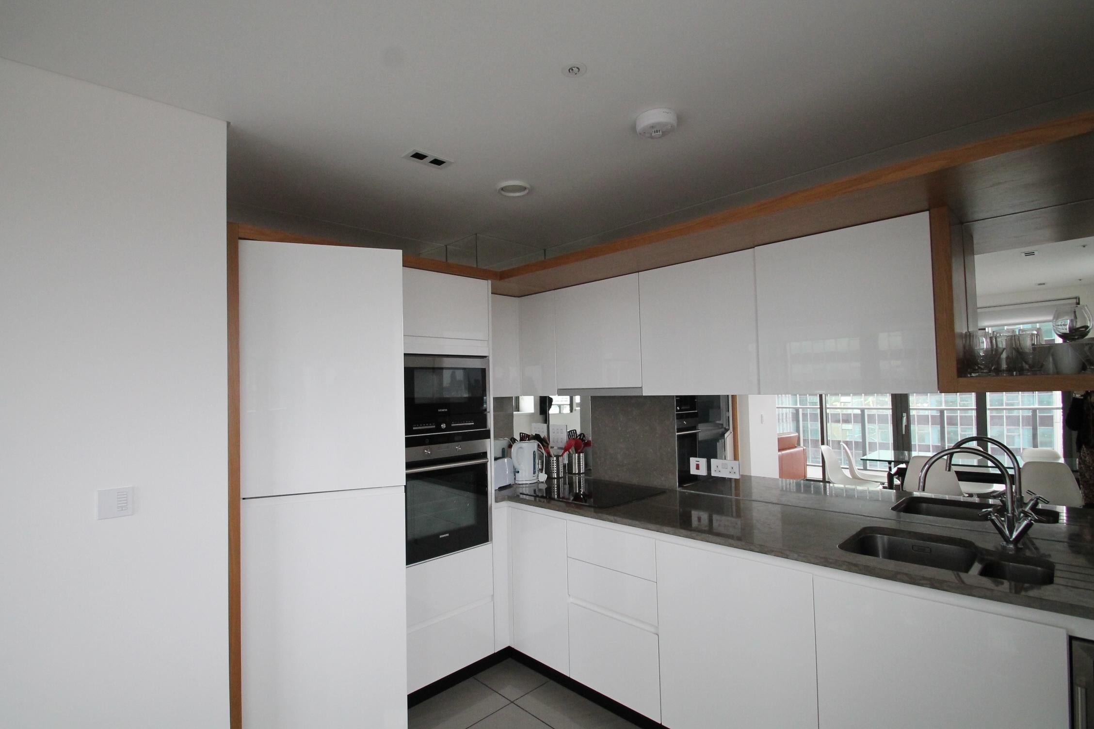 Flat Hampstead Road in Greater London