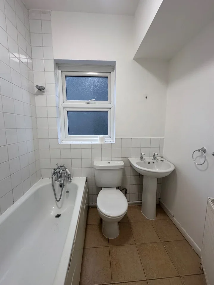 Flat Footscray Road in Greater London