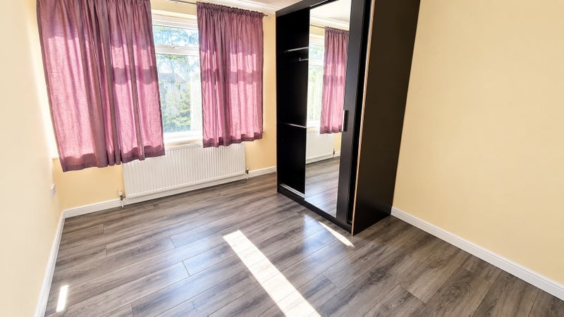 Flat Windsor Road in Greater London