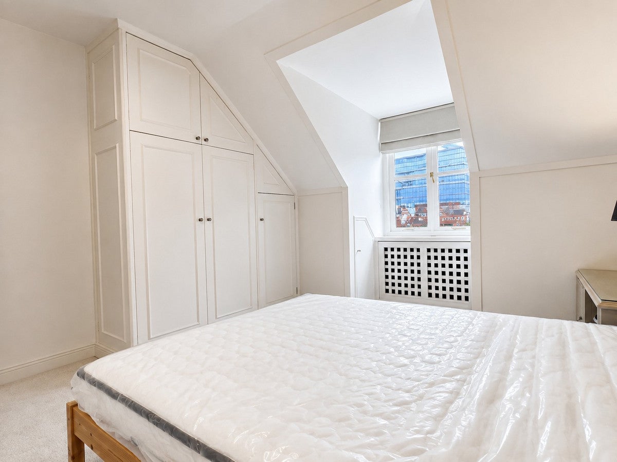 Flat Avonmore Road in Greater London