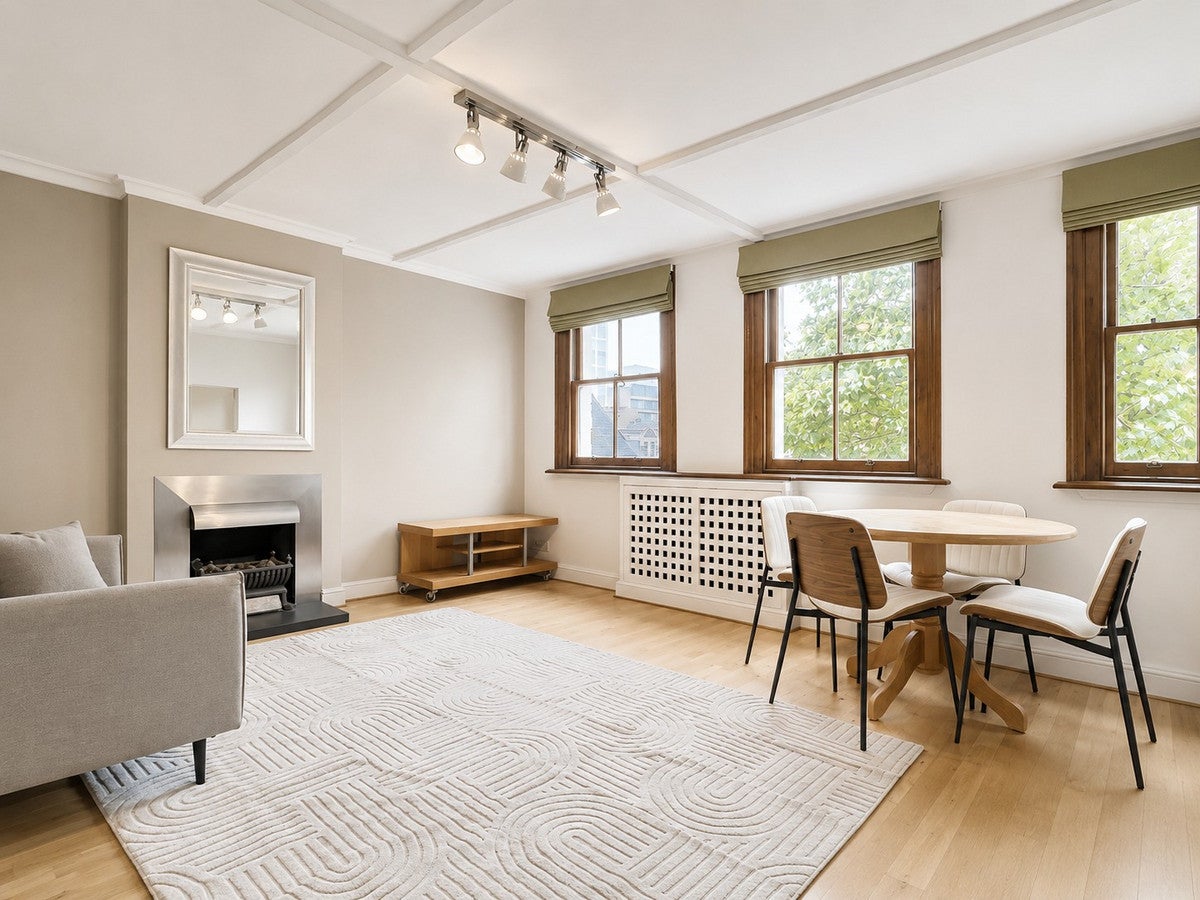 Flat Avonmore Road in Greater London