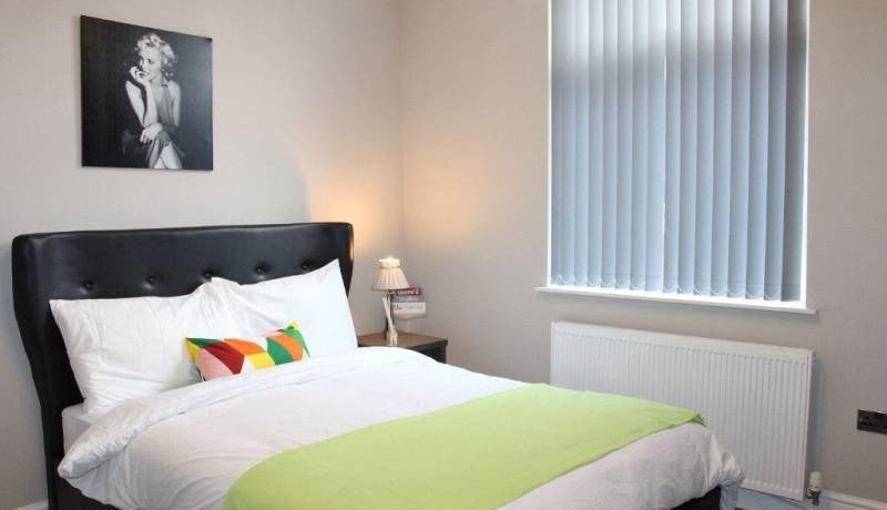 Flat Turnfield Road in Stockport