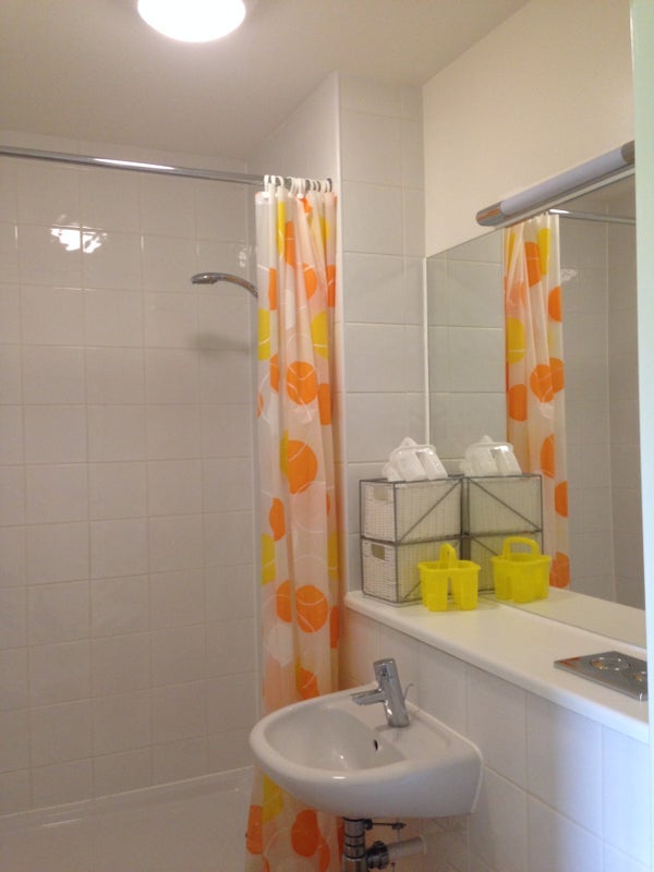 Flat Bassington Road in Greater London