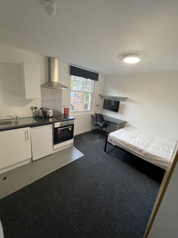 Flat Regent Road in Leicester