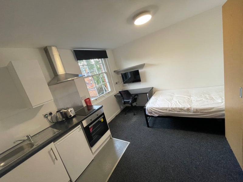 Flat Regent Road in Leicester