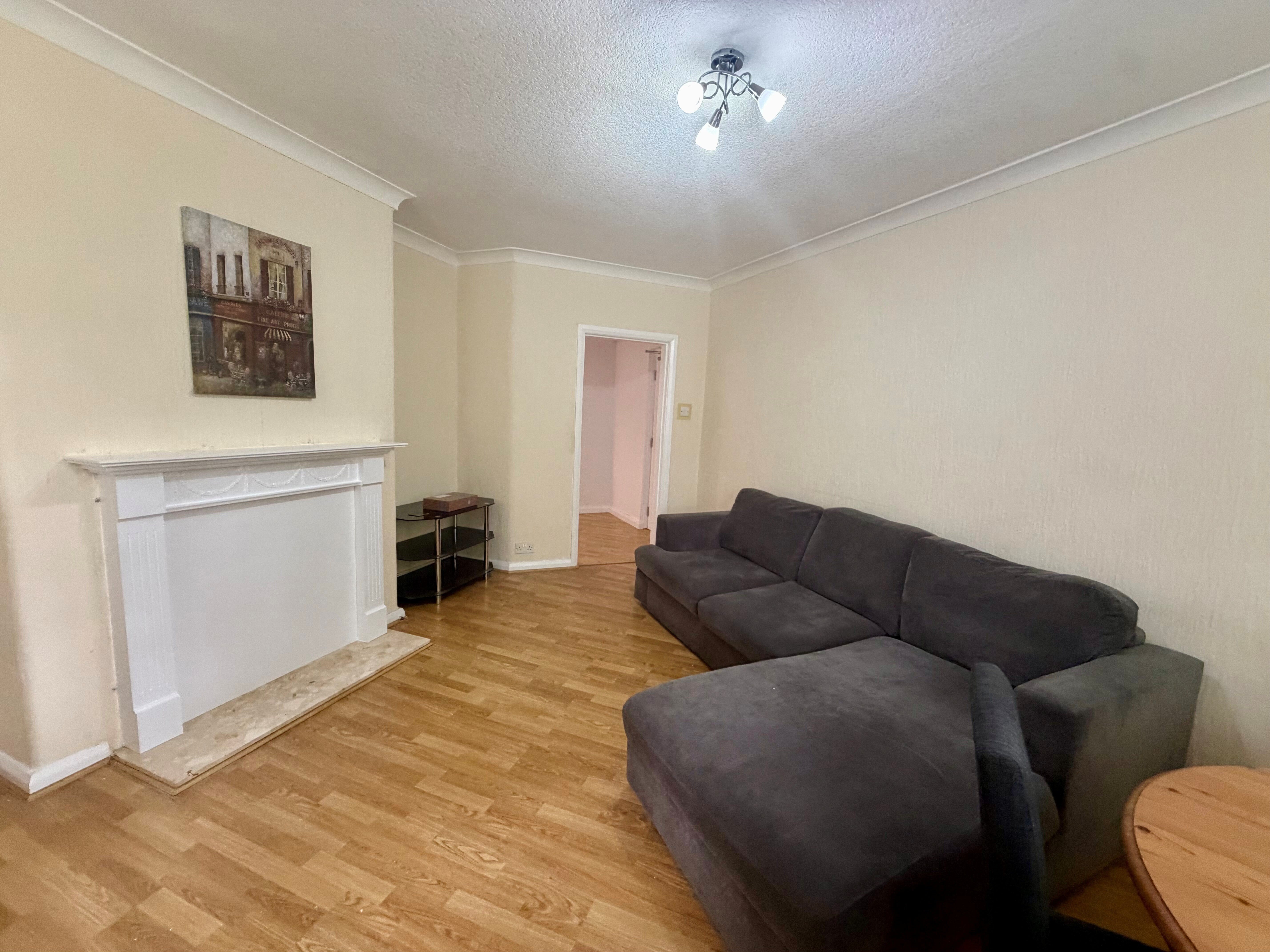 Flat Wilmslow Road in Manchester