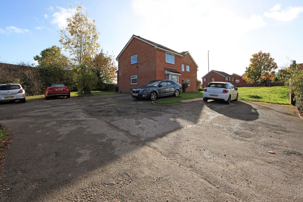 Flat Bank Farm Road in Shrewsbury