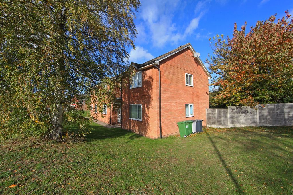 Flat Bank Farm Road in Shrewsbury