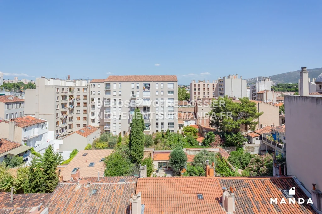 Flat Rue Pascal Ruinat in Marseille