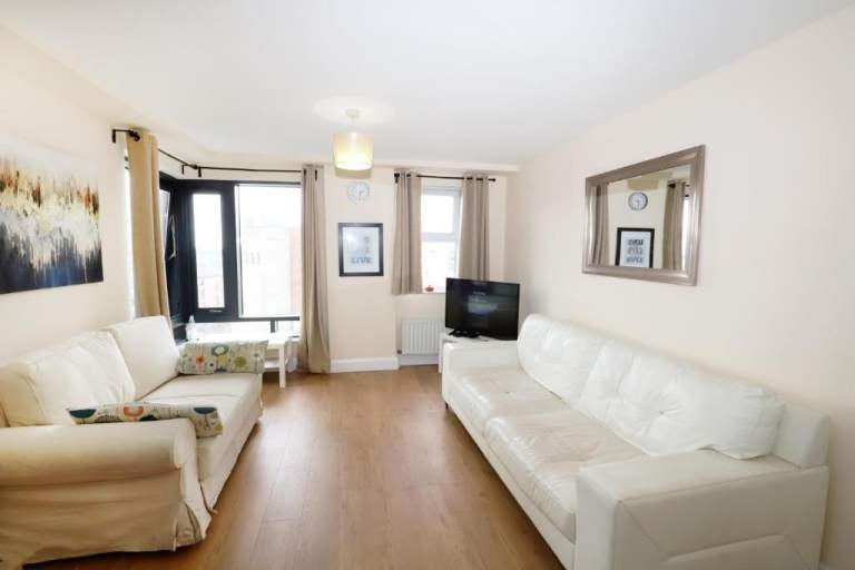 Flat College Place North in Belfast