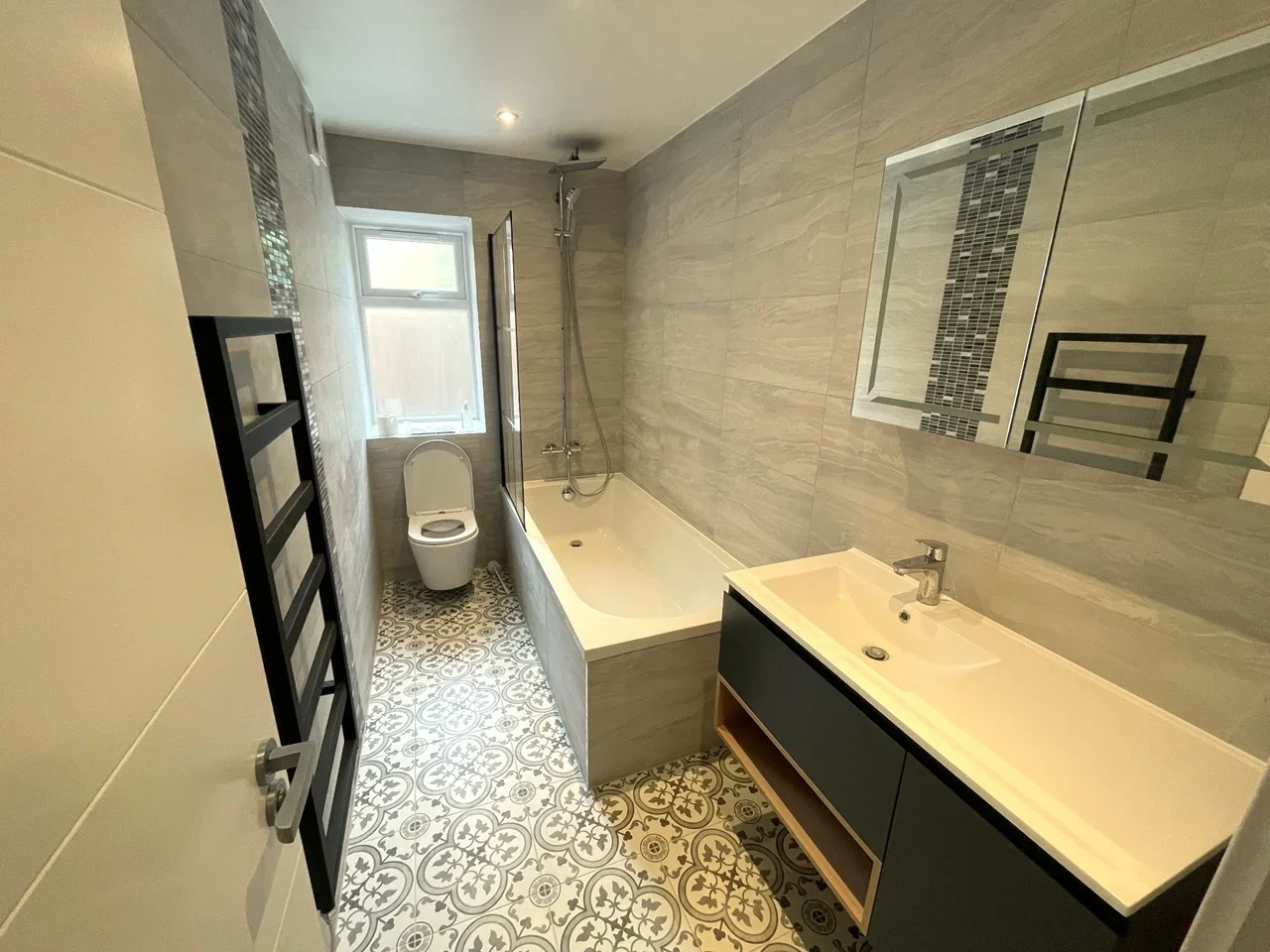 Flat Footscray Road in Greater London