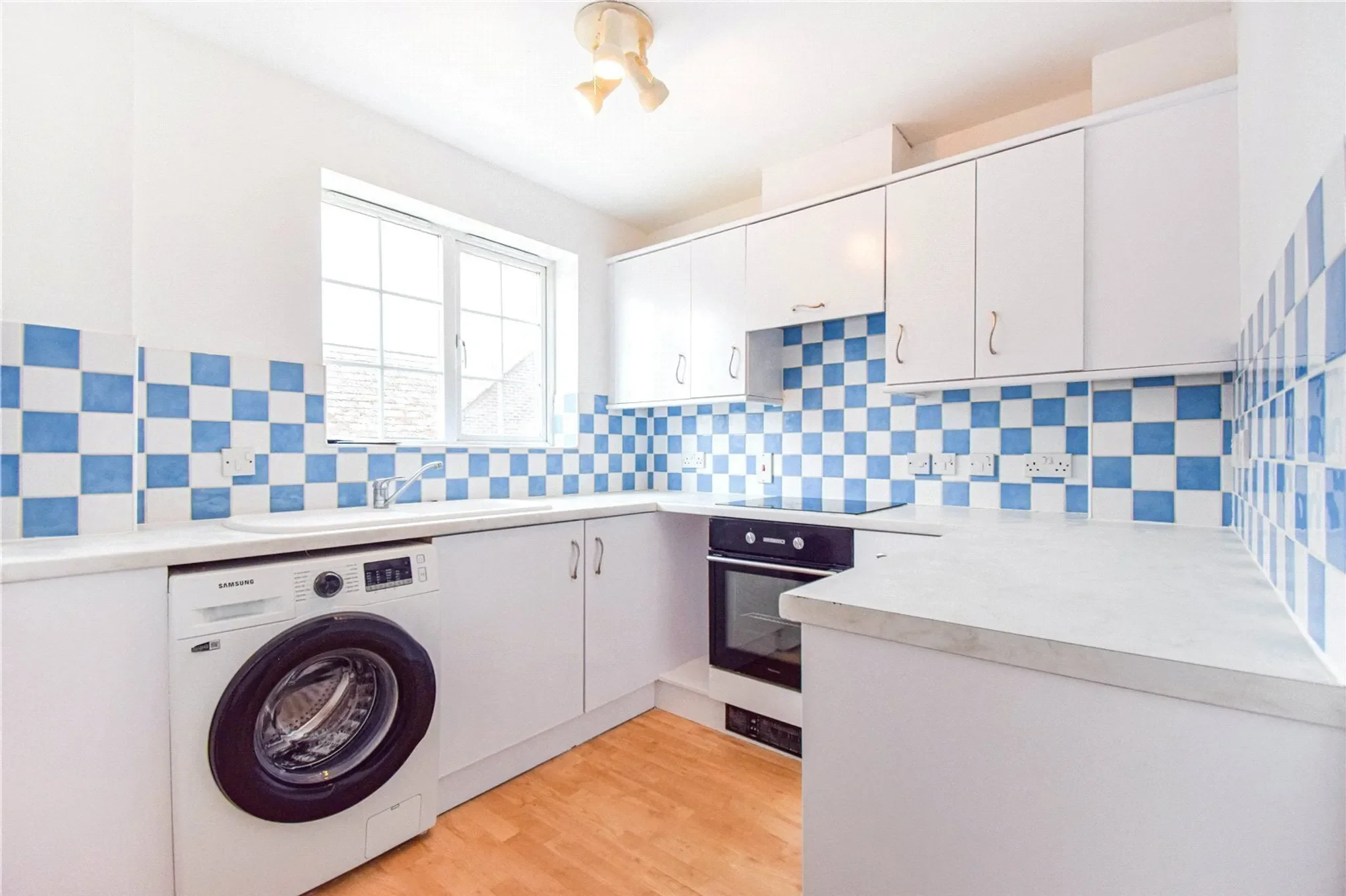 Flat Bartholomew Court in Newbury