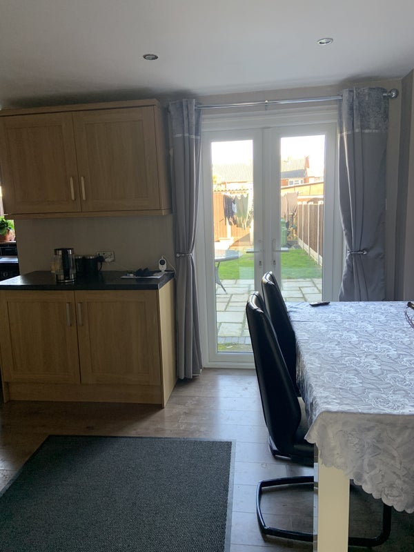 Room Laindon Link in Basildon