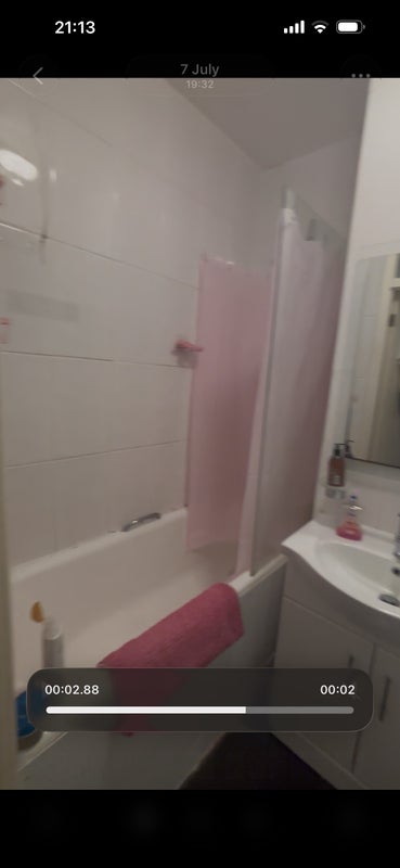 Room Greyhound Road in Greater London