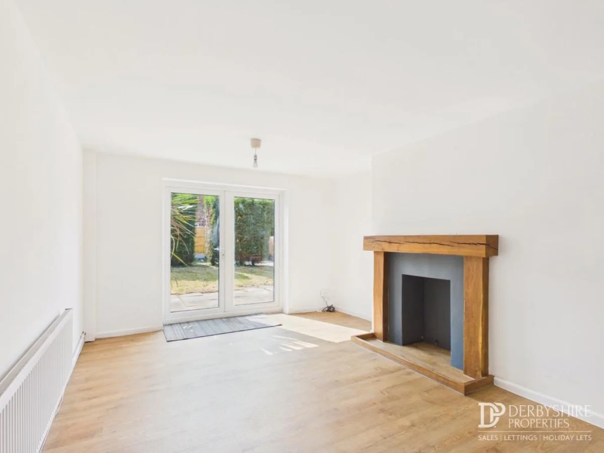 Flat Derwent Drive in Bolsover
