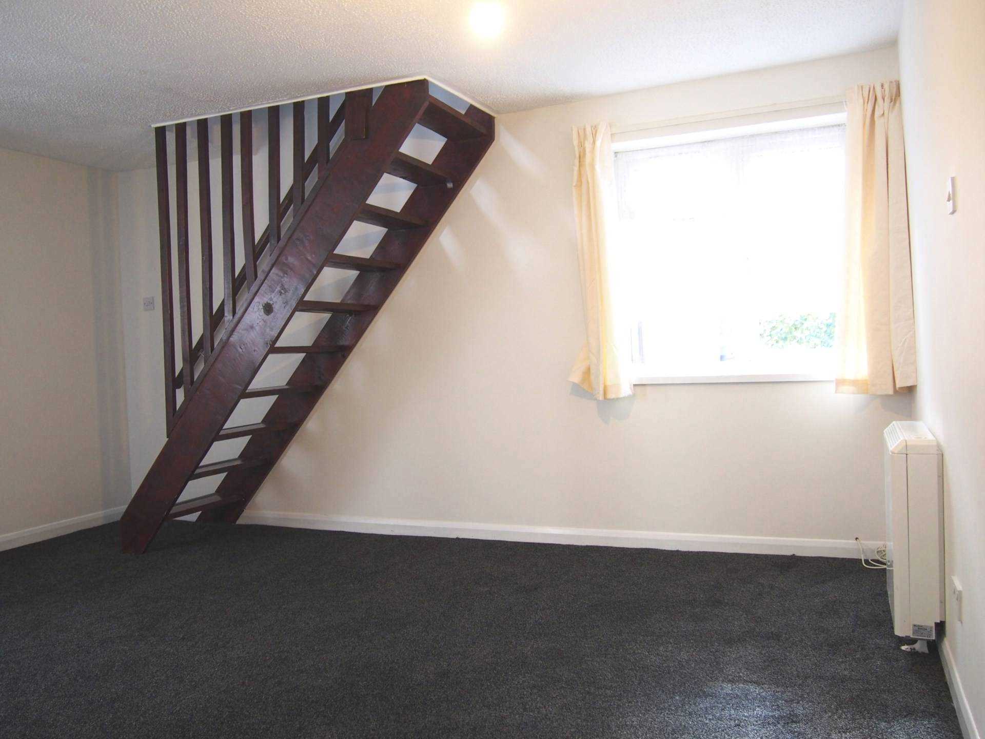 Flat Priory Avenue in High Wycombe