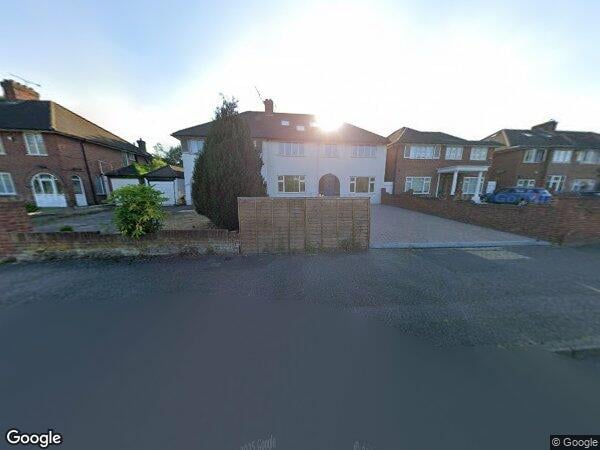 Room Robin Hood Way in Greater London