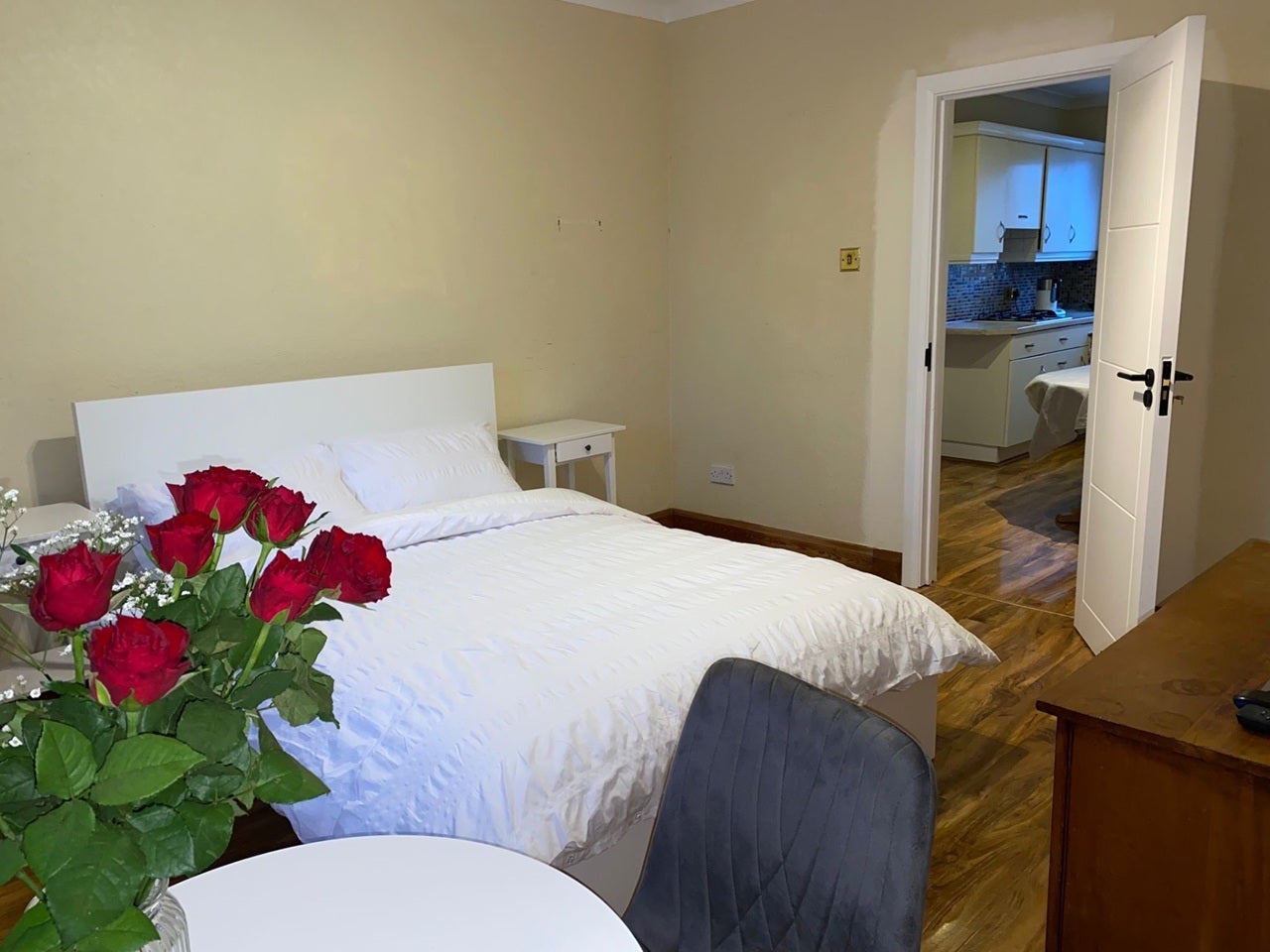 Room Robin Hood Way in Greater London