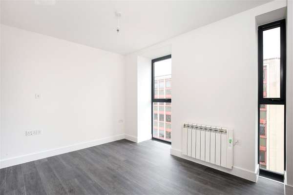 Flat Baldwin Street in Bristol