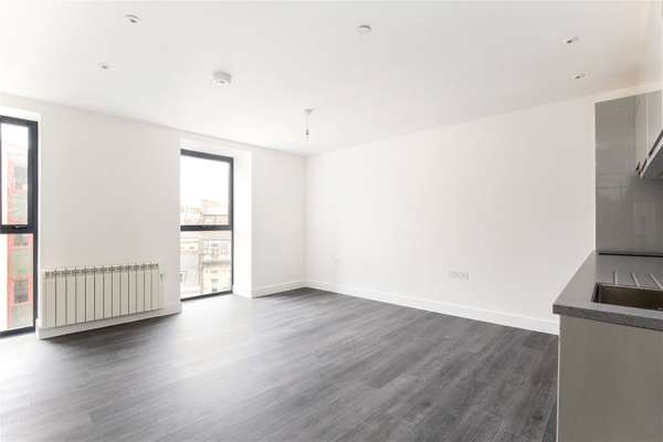 Flat Baldwin Street in Bristol