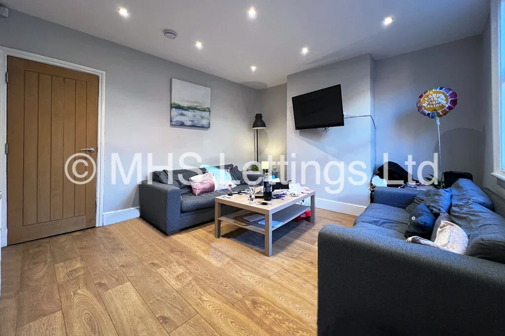 House Granby Grove in Leeds