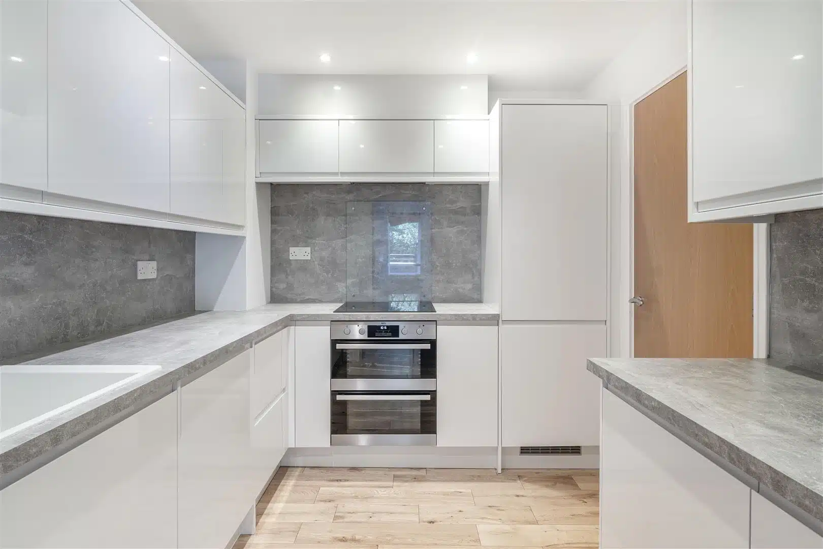 Flat Redland Road in Bristol