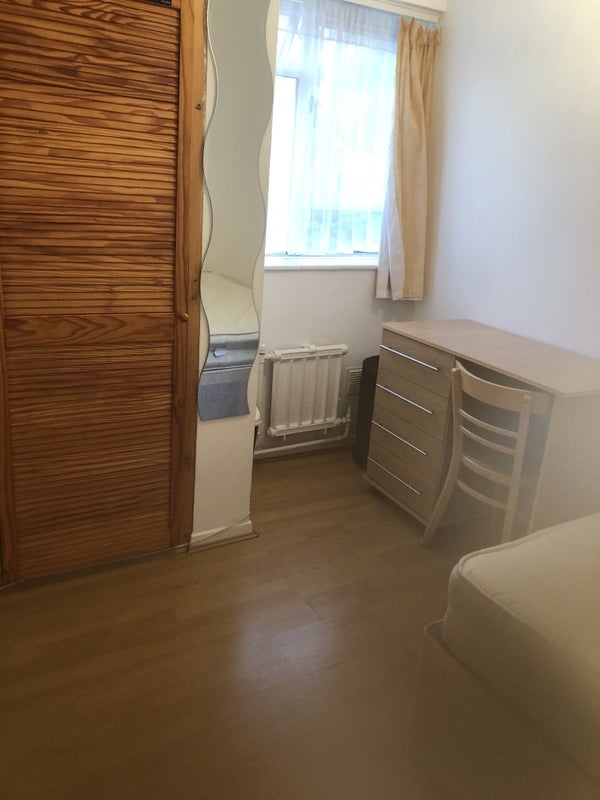 Room Warwick Way in City of Westminster