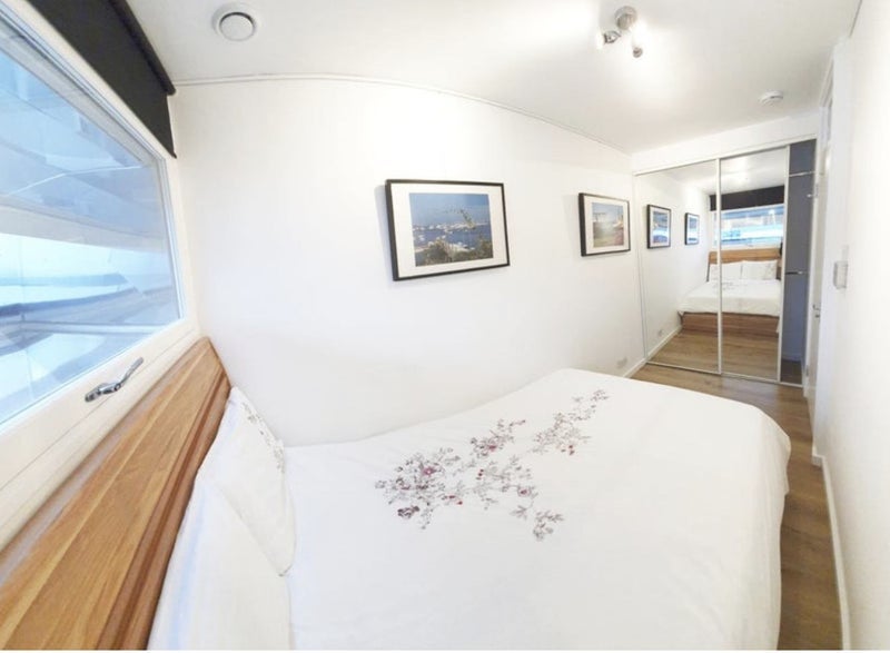 Room Seagrave Road in Greater London