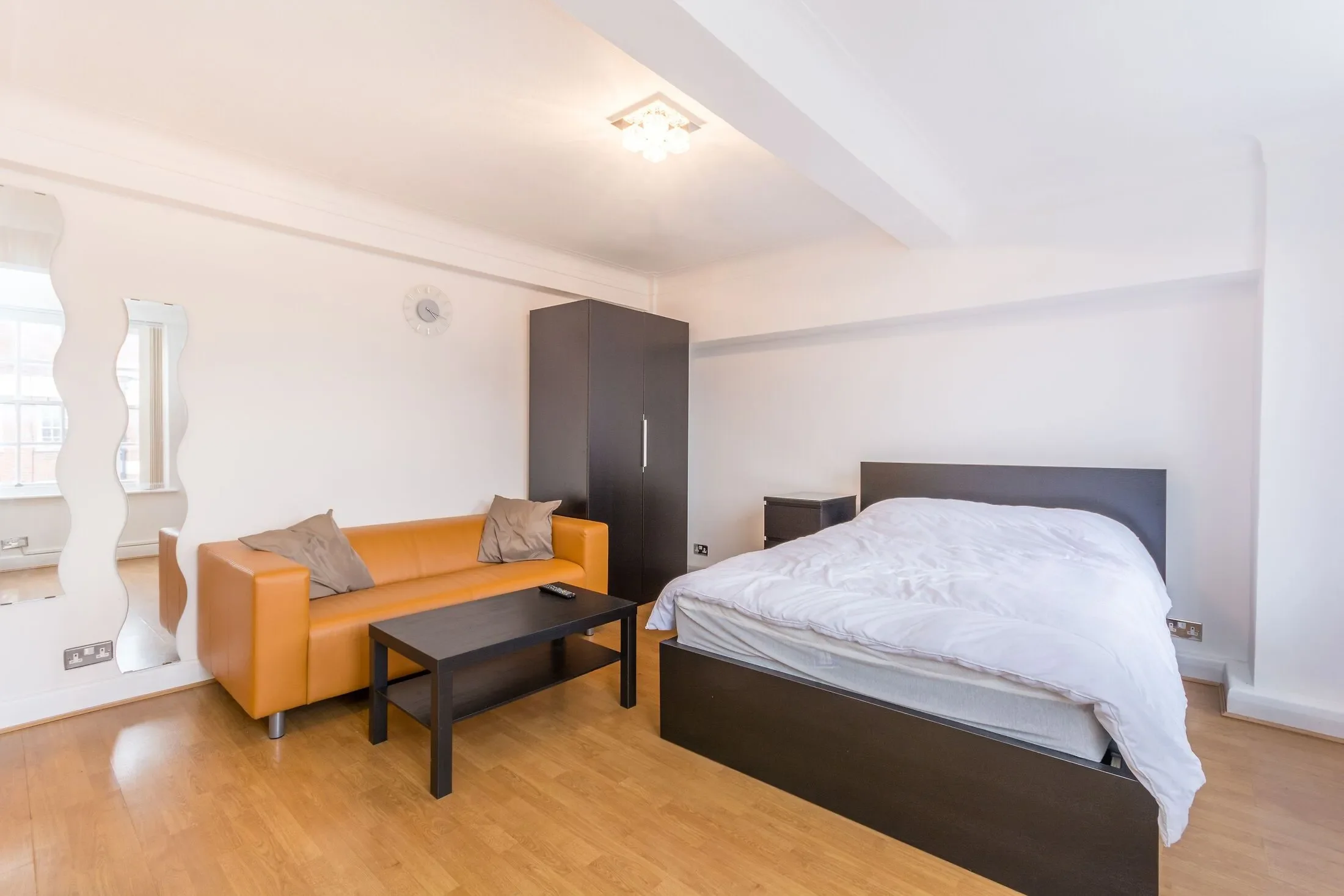Flat Kendal Street in City of Westminster