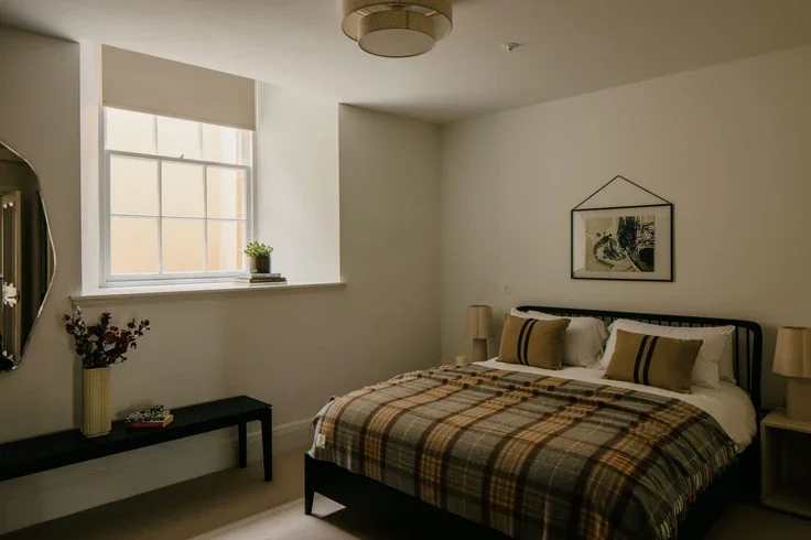 Flat Claremont Crescent in City of Edinburgh