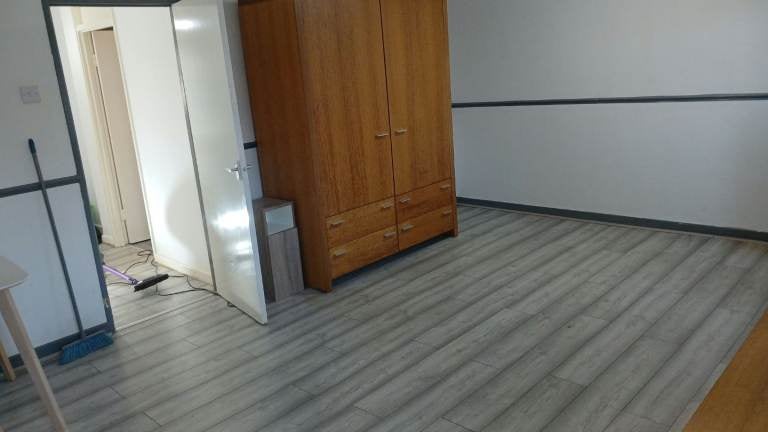 Flat Burgage Walk in Nuneaton and Bedworth