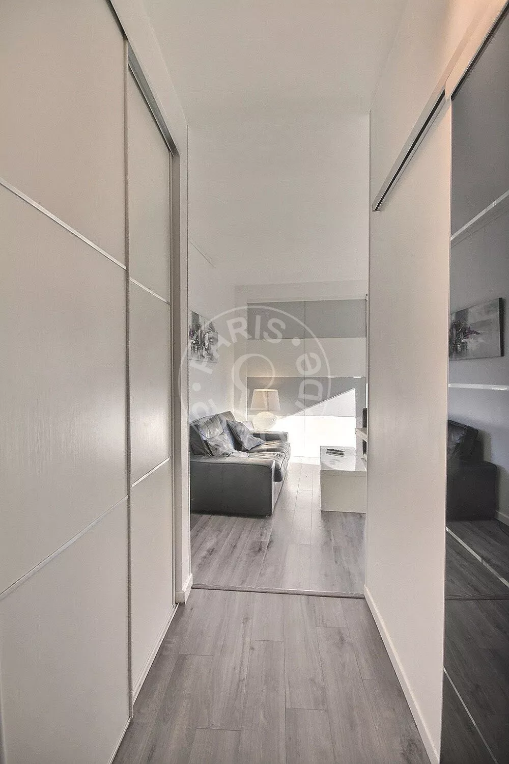 Appartement Passage Louis-Philippe à Paris
