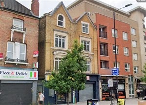 Flat Holloway Road in Greater London