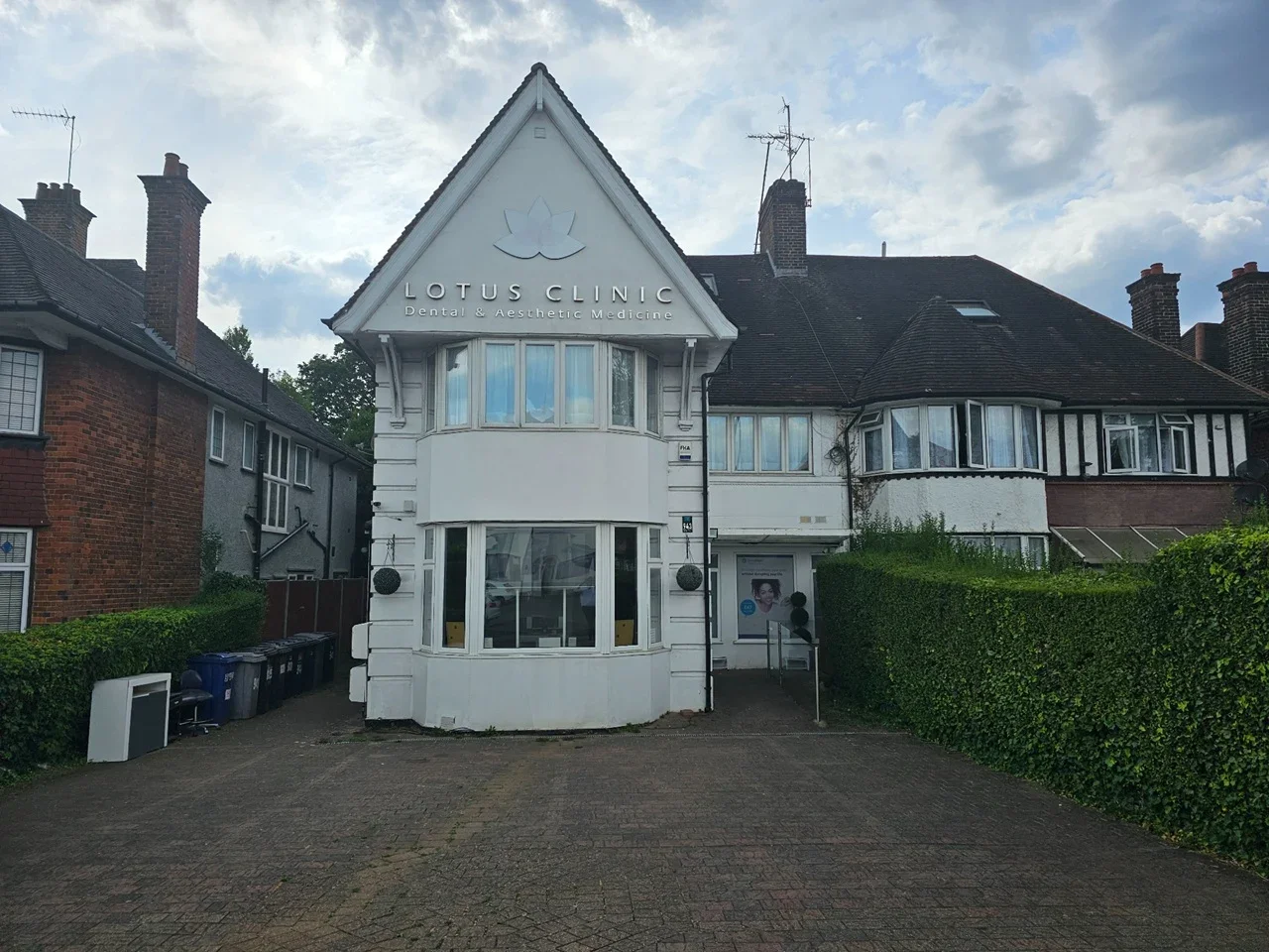 Flat Finchley Road in Greater London