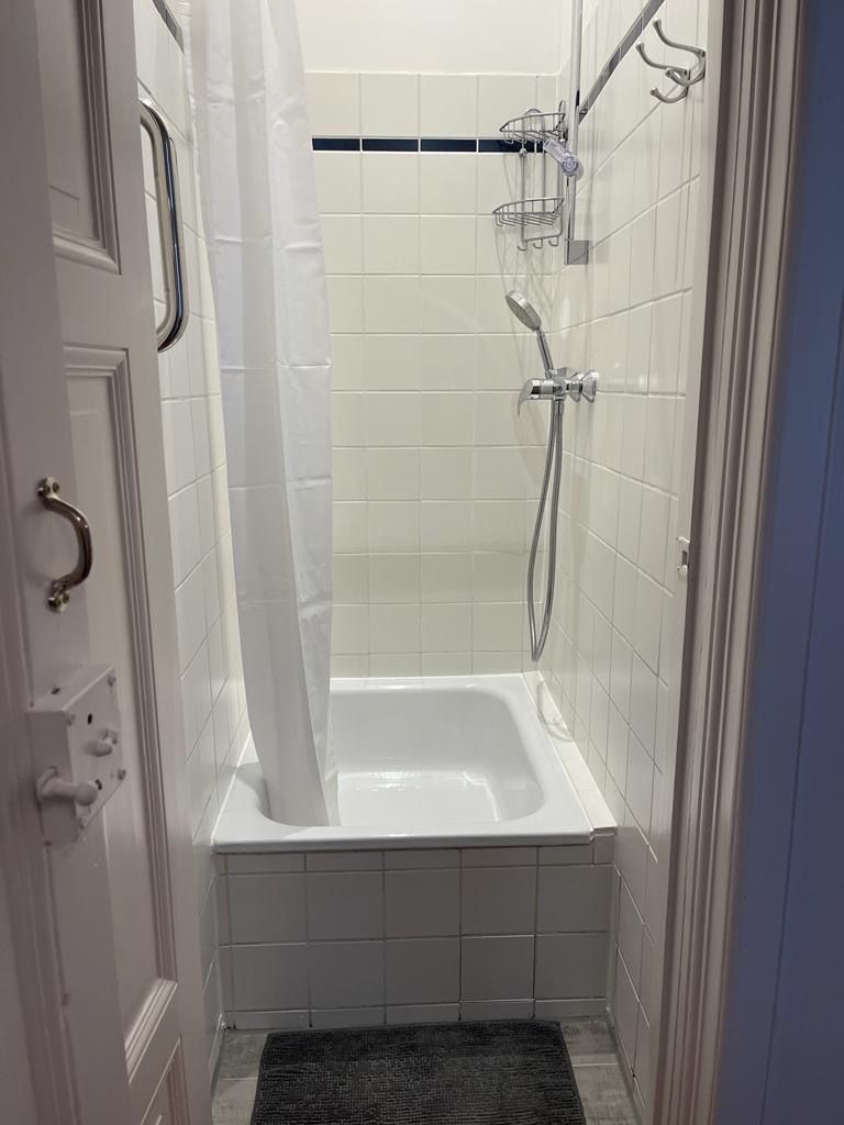 Wohnung Pestalozzistraße in Berlin