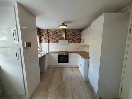 Flat Khormaksar Drive in Lincoln