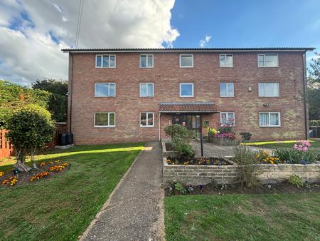 Flat Khormaksar Drive in Lincoln