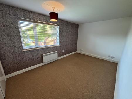 Flat Khormaksar Drive in Lincoln