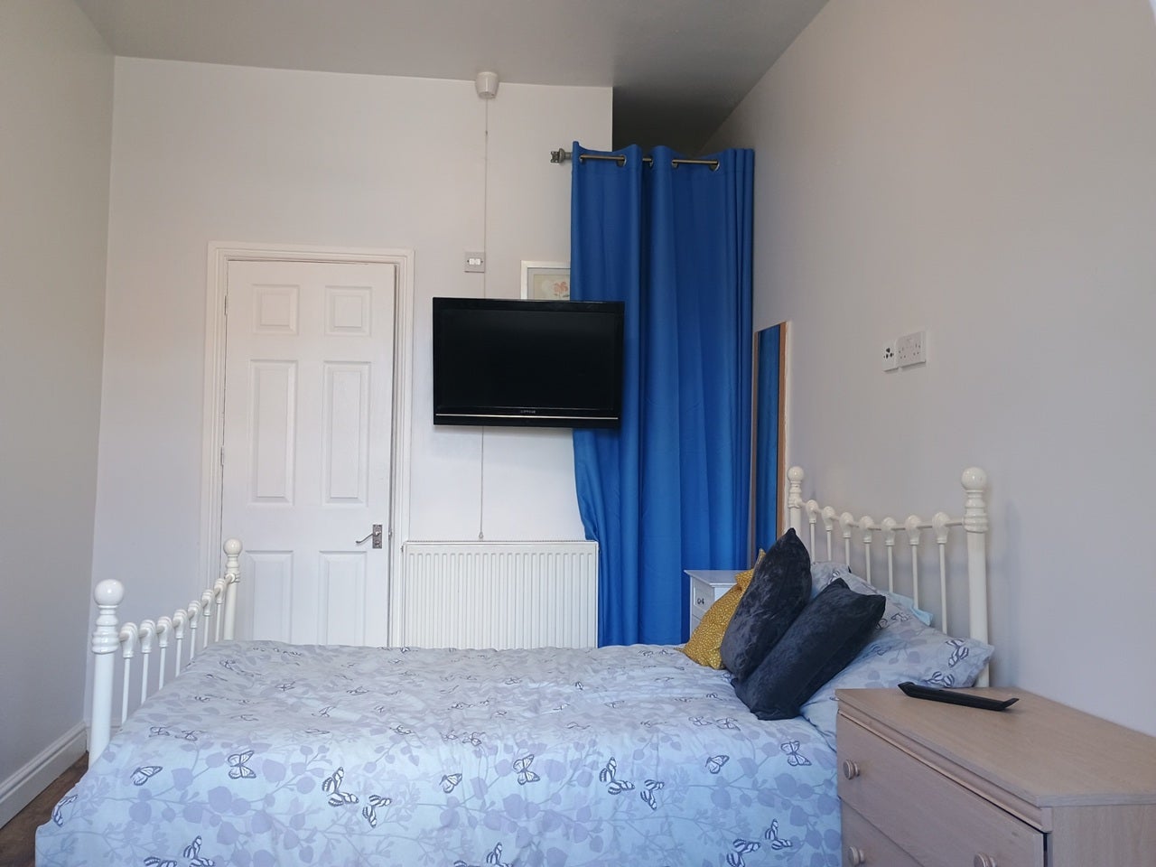 Room Stourbridge Road in Brierley Hill