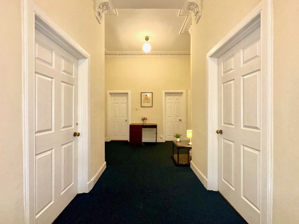Flat West Princes Street in Glasgow