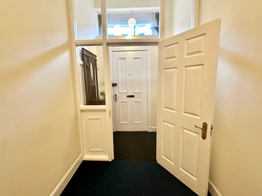 Flat West Princes Street in Glasgow