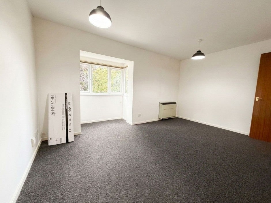 Flat Ryeland Close in Greater London