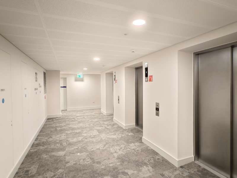 Flat Date Street in Greater London