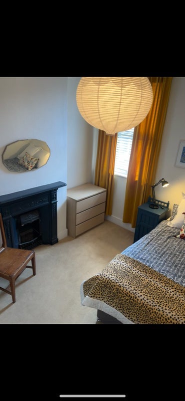 Room Macoma Road in Greater London