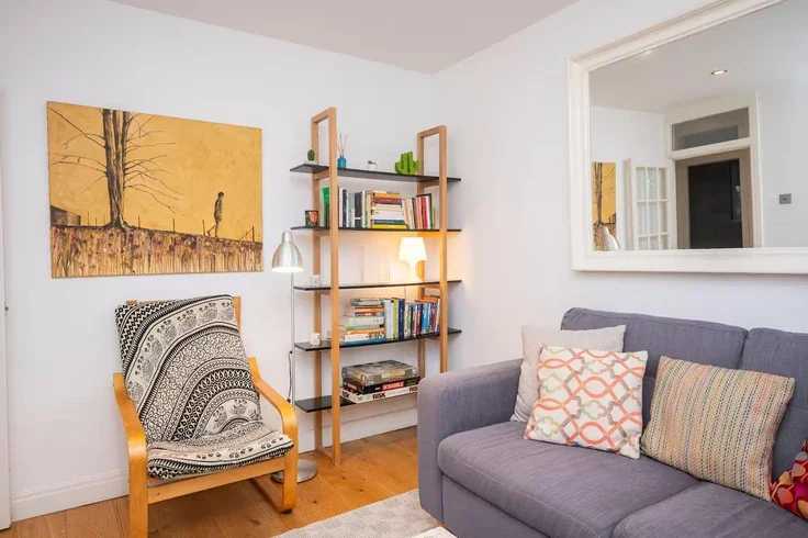 Flat Downham Road in Greater London