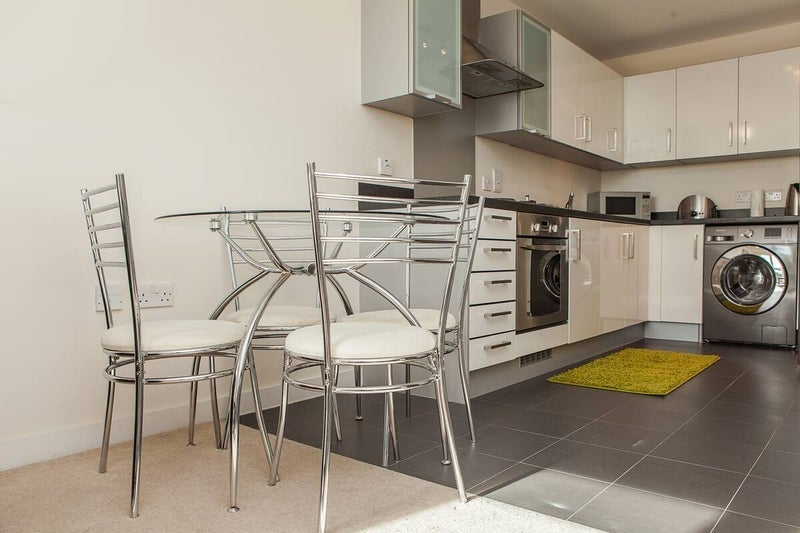 Flat Gatliff Road in City of Westminster